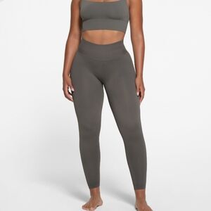 SKIMS contour nylon leggings s/m nwt